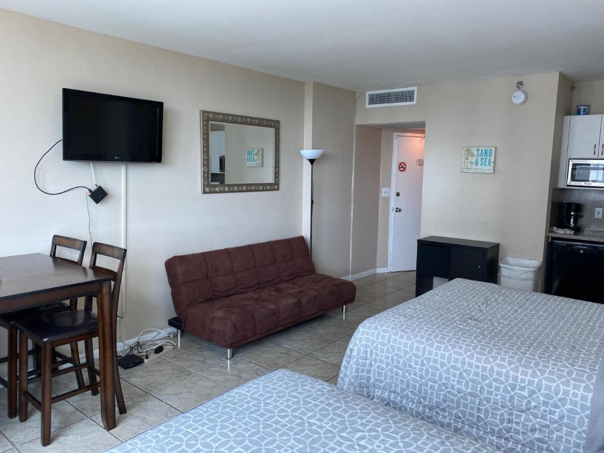 Ocean Front Studio Units Miami Beach Exterior photo